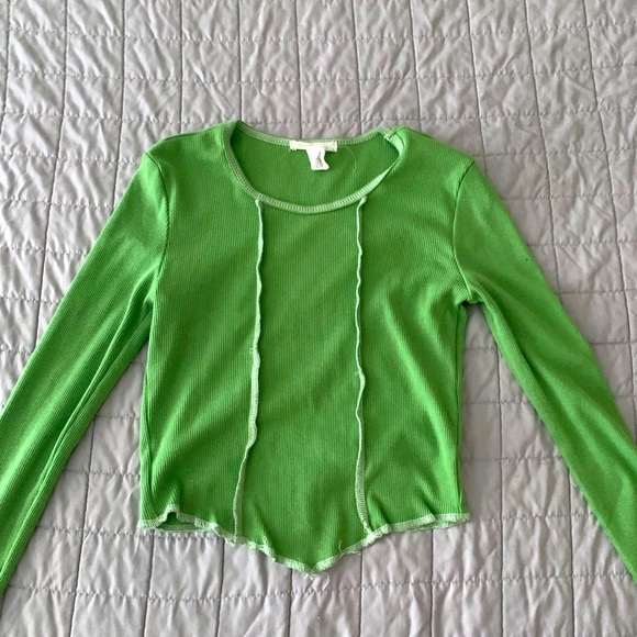 Tilly's Tops - Tillys cropped shirt